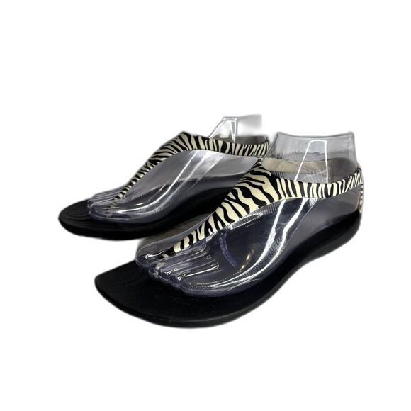 Crocs Sandals Womens Size 8 Black White Zebra Print Thong Flip Flop Slingback - Picture 1 of 9